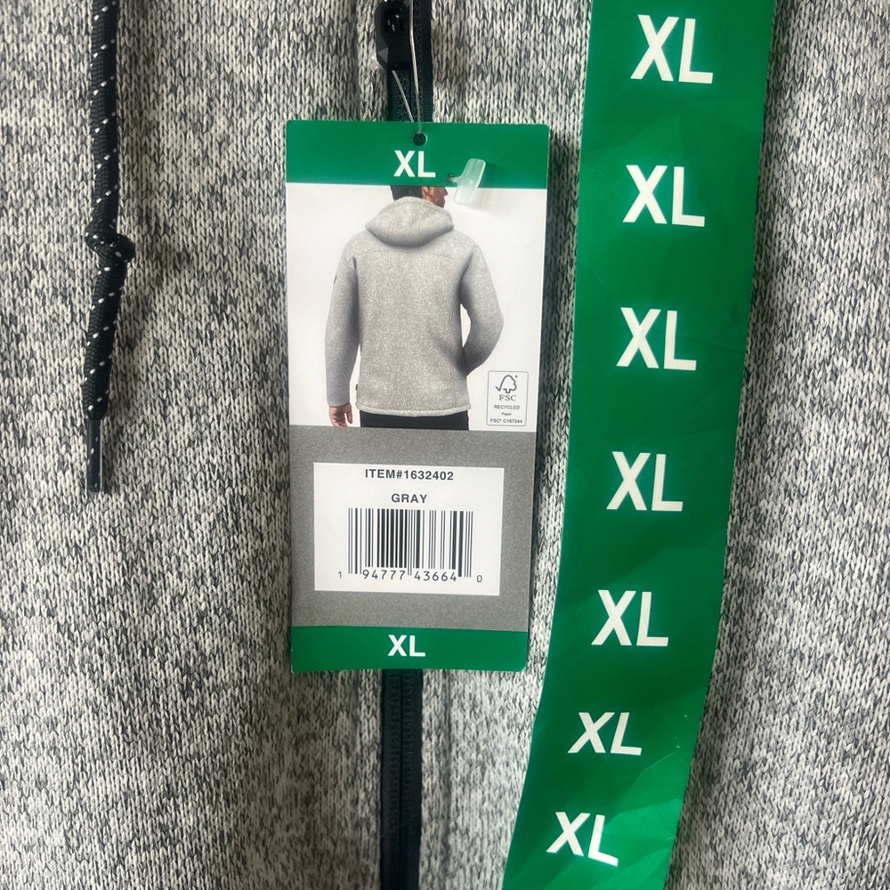 Gray Zip Up Sweater with Hood

RUGGED ELEMENTS.
MOUNTAIN FLEECE HOODIE
New XL - Picture 3 of 8